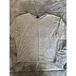 Women’s Gray Forever 21 Shirt Sleeve Blouse Size Medium Mid Sleeves